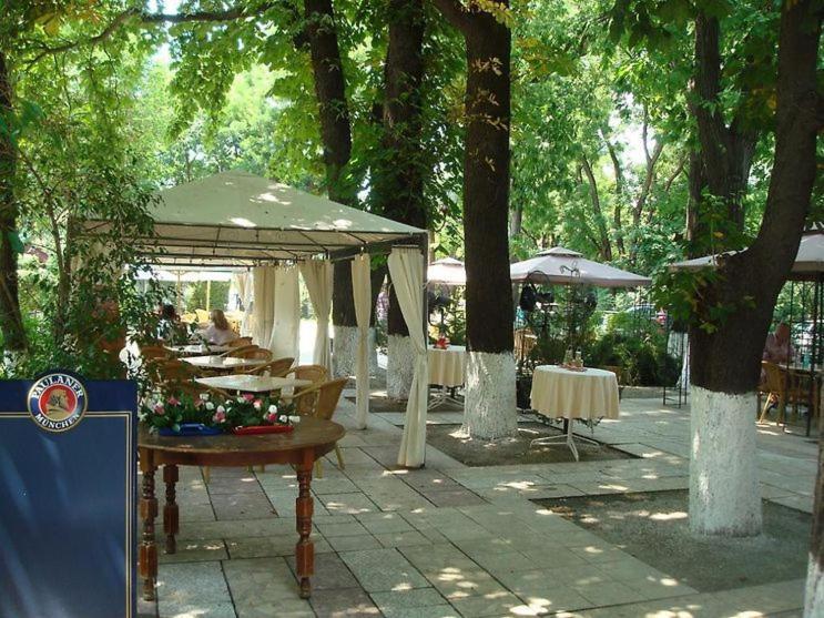 Hotel Triumf Bucarest Exterior foto