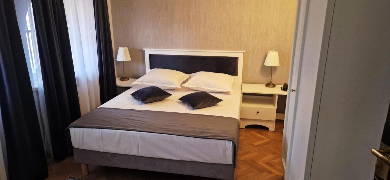 Hotel Triumf Bucarest Exterior foto